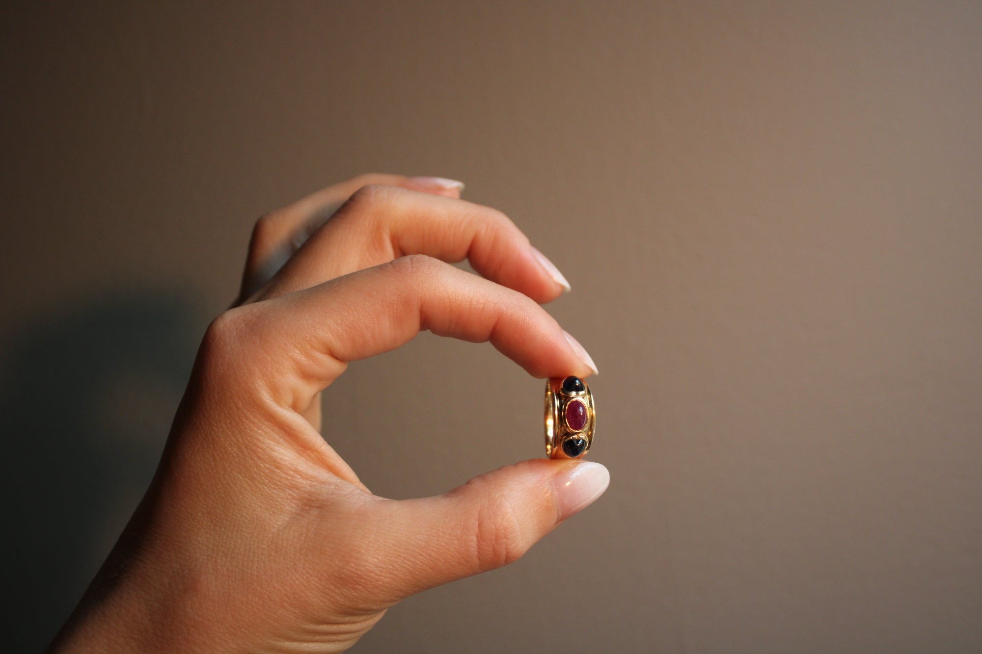 Vintage Solid Gold Ruby Cabochon and Sapphire Cabochon Hearts Ring | Vintage Gold Ring dunia simunovic jewelry