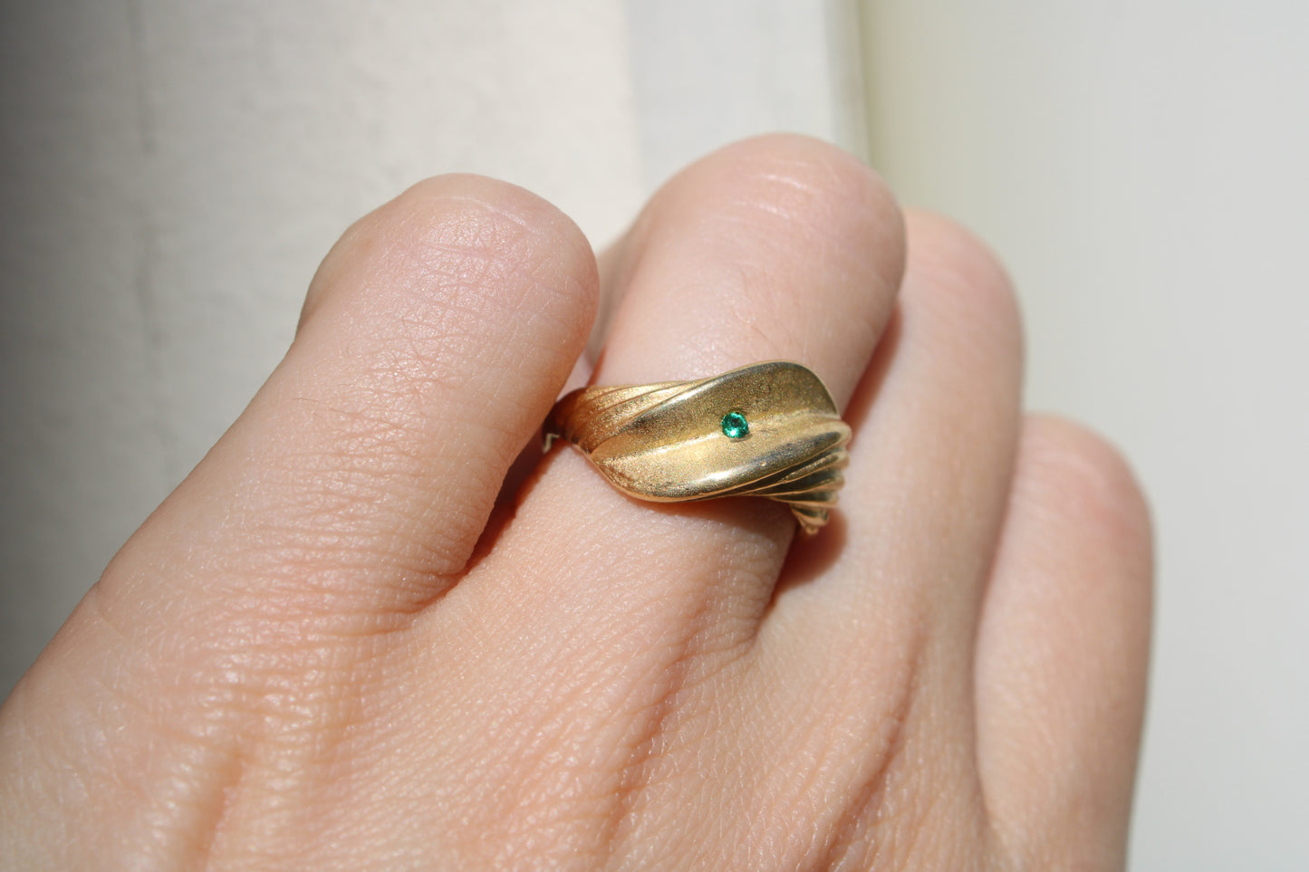 Emerald Twisty Matte Solid Recycled Gold Croissant Ring