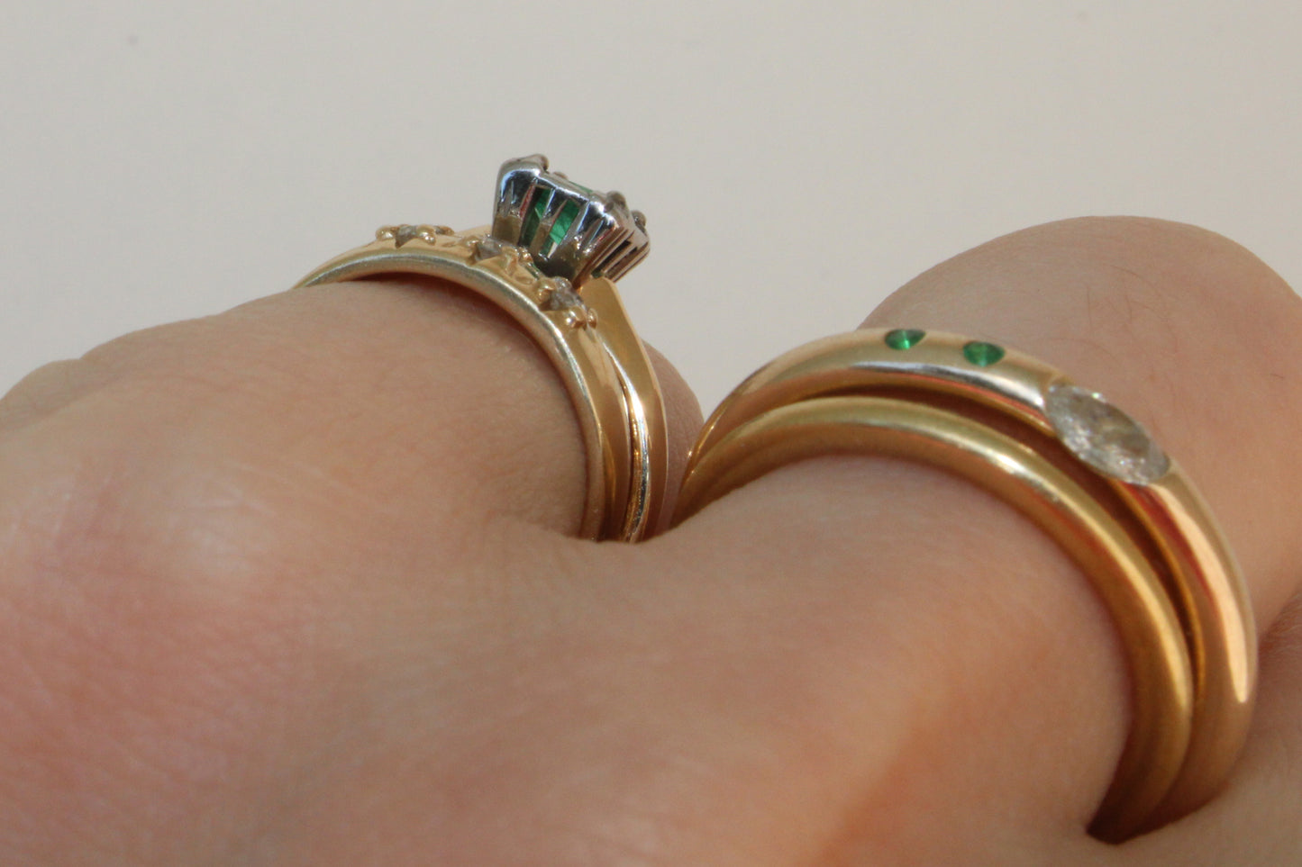 Art Deco Vintage Ring 14k Solid Gold with Colombian Emerald set in Platinum Prongs