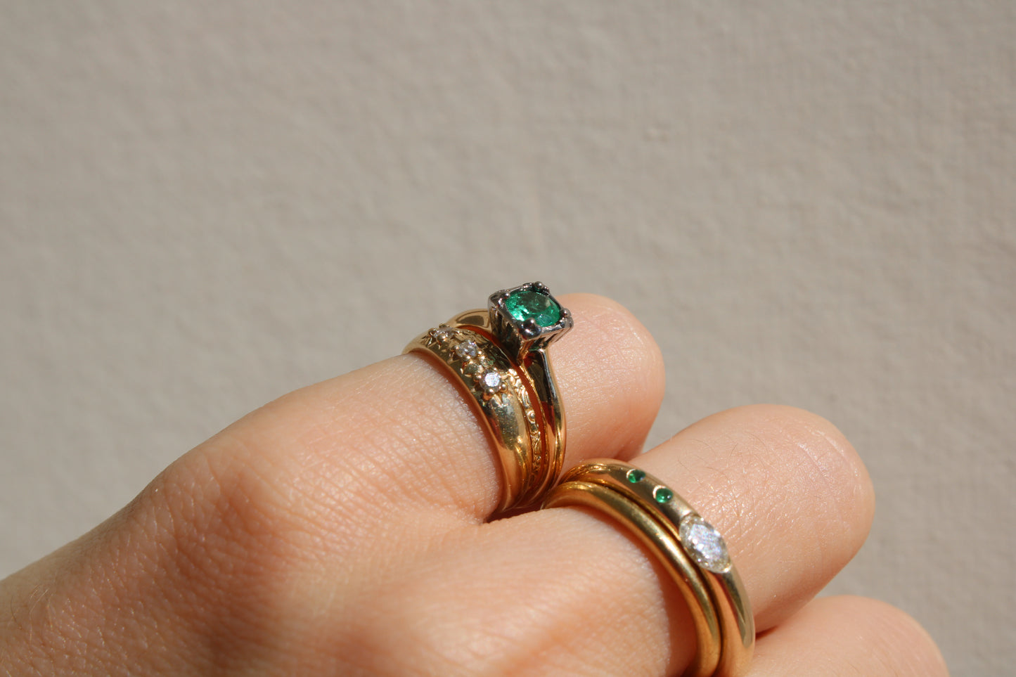 Art Deco Vintage Ring 14k Solid Gold with Colombian Emerald set in Platinum Prongs