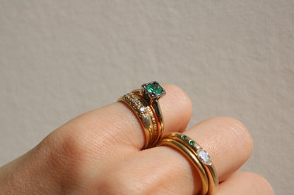 Art Deco Vintage Ring 14k Solid Gold with Colombian Emerald set in Platinum Prongs