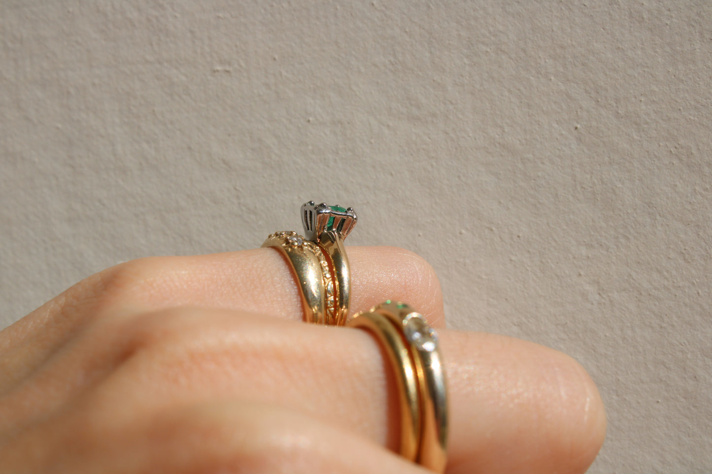 Art Deco Vintage Ring 14k Solid Gold with Colombian Emerald set in Platinum Prongs