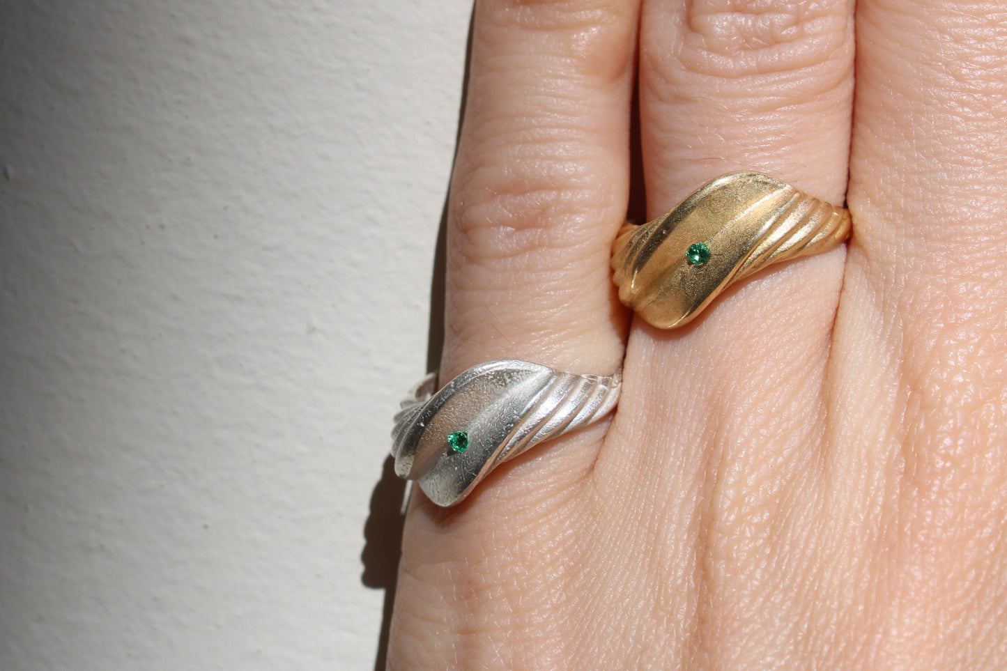 Emerald Twisty Matte Solid Recycled Gold Croissant Ring