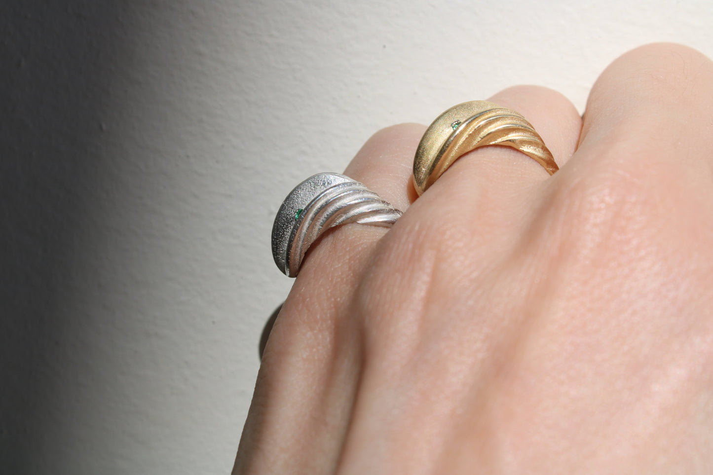Emerald Twisty Matte Solid Recycled Gold Croissant Ring