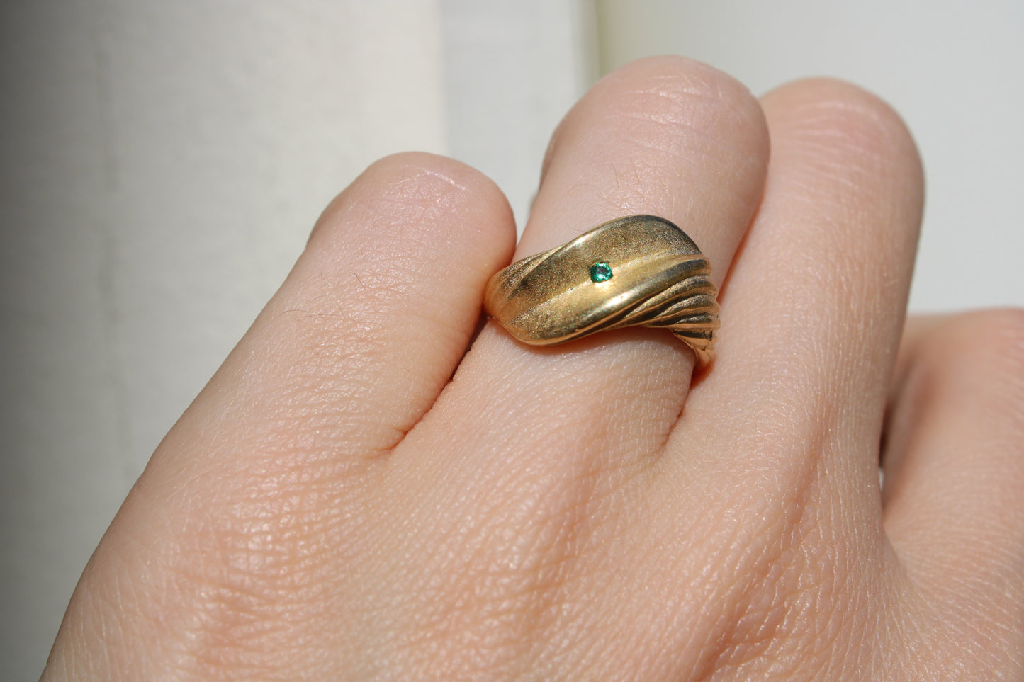 Emerald Twisty Matte Solid Recycled Gold Croissant Ring